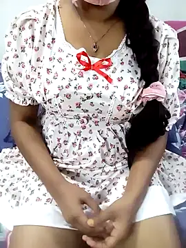 Snapshot of Thinaya chatting on January 13, 2025, 5:44 pm Thinaya online show from January 13, 2025, 5:44 pm