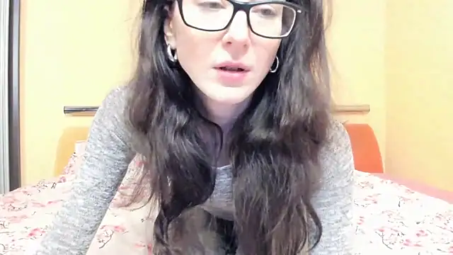 Baby Jewel online show from December 16, 2025, 11:14 am