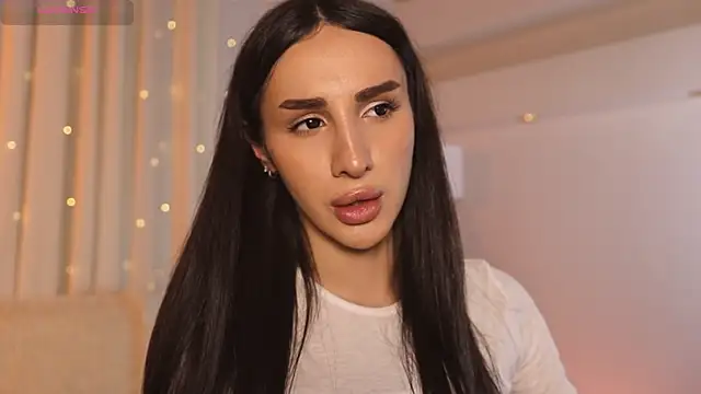 Snapshot of Kim_Oberlin_ chatting on November 25, 2025, 4:29 pm Kim Oberlin online show from November 25, 2025, 4:29 pm