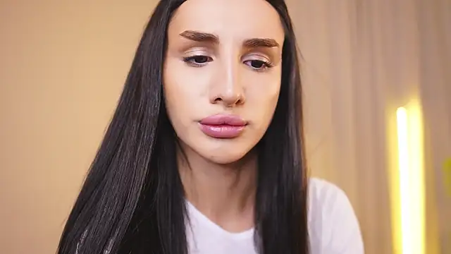 Snapshot of Kim_Oberlin_ chatting on October 21, 2025, 11:31 am Kim Oberlin online show from October 21, 2025, 11:31 am