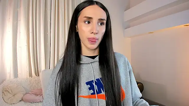 Snapshot of Kim_Oberlin_ chatting on January 8, 2026, 12:44 pm Kim Oberlin online show from January 8, 2026, 12:44 pm