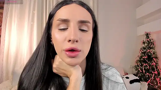 Snapshot of Kim_Oberlin_ chatting on December 20, 2025, 11:24 am Kim Oberlin online show from December 20, 2025, 11:24 am