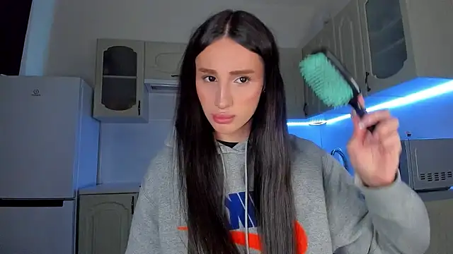 Snapshot of Kim_Oberlin_ chatting on February 1, 2026, 11:08 am Kim Oberlin online show from February 1, 2026, 11:08 am