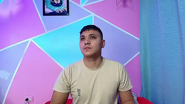 couple lovelyds online show from January 11, 2026, 1:29 pm