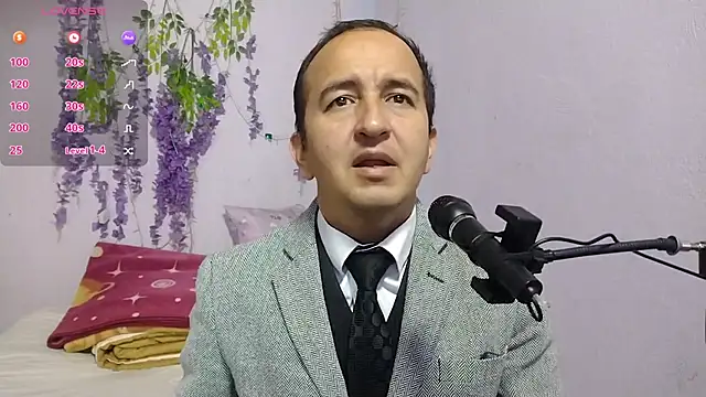 yazforeSolo online show from September 28, 2025, 3:30 pm