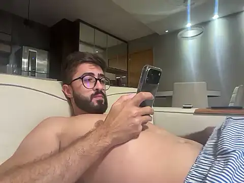 Snapshot of gabrielc27 chatting on March 1, 2026, 10:32 pm gabrielc27 online show from March 1, 2026, 10:32 pm