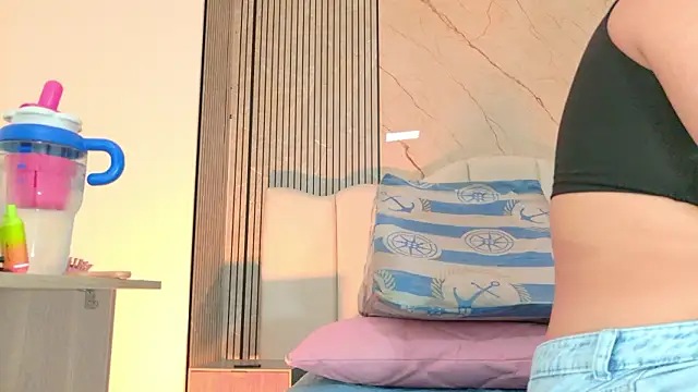 Sofia martiin online show from March 16, 2026, 3:03 am