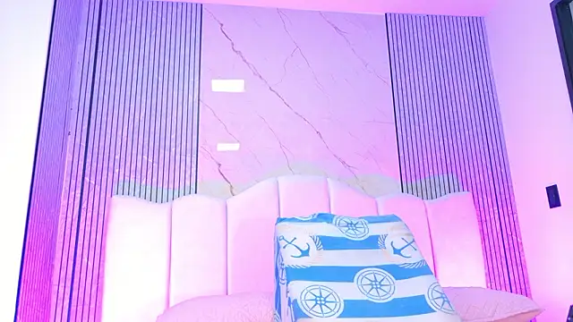 Snapshot of Sofia_martiin chatting on February 6, 2026, 3:13 am Sofia martiin online show from February 6, 2026, 3:13 am