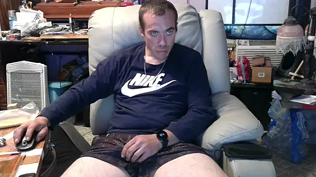 ScubaStevex online show from October 16, 2025, 9:56 pm