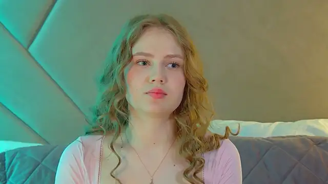 SelinSwarovski online show from March 14, 2026, 4:13 pm