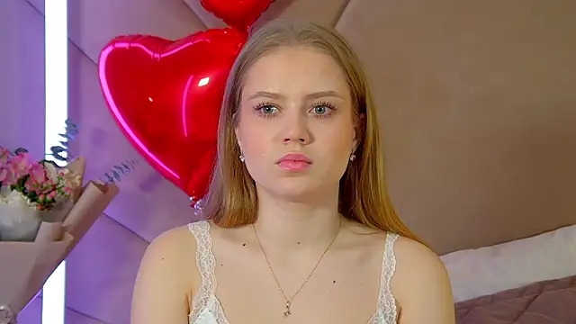 SelinSwarovski online show from February 11, 2026, 5:02 pm