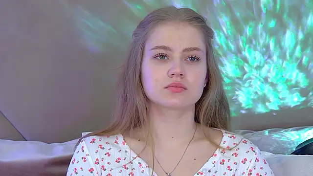 SelinSwarovski online show from October 5, 2025, 4:20 pm