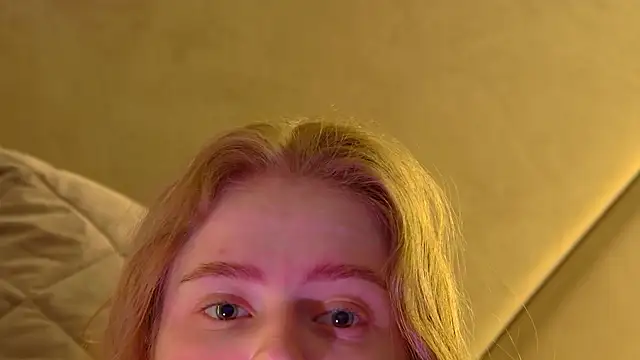 SelinSwarovski online show from March 5, 2026, 4:31 am