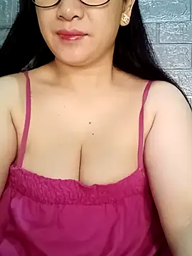 Snapshot of Basabetnga chatting on February 9, 2026, 10:41 pm Basabetnga online show from February 9, 2026, 10:41 pm