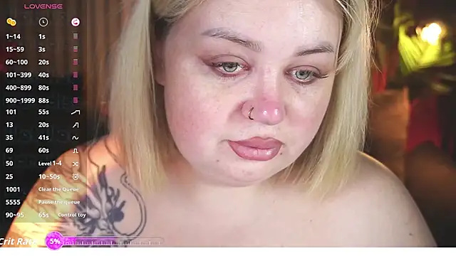 ZaraReignn online show from February 13, 2026, 8:53 pm