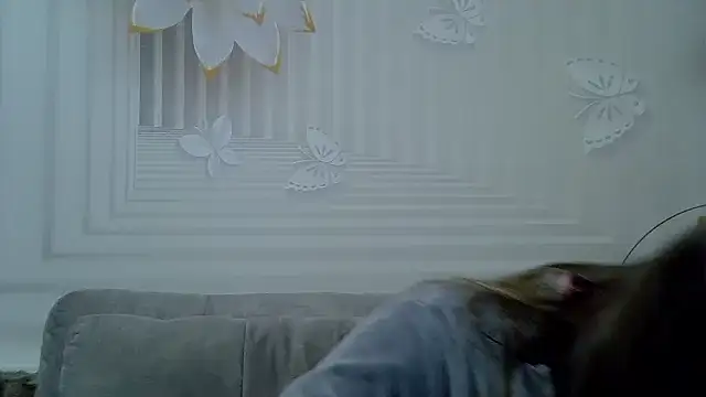 TinaFun4u online show from April 16, 2026, 9:39 pm