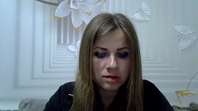Snapshot of TinaFun4u chatting on May 27, 2026, 8:27 pm TinaFun4u online show from May 27, 2026, 8:27 pm