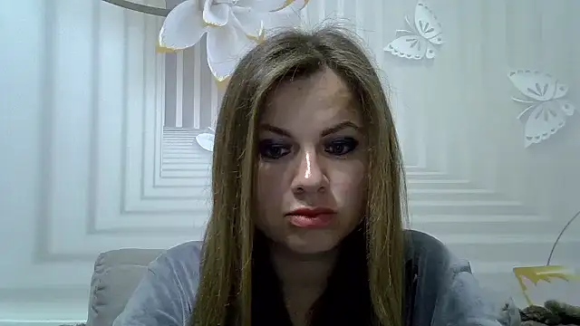 TinaFun4u online show from April 3, 2026, 8:04 pm