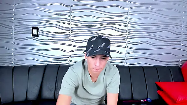 Snapshot of SeductionXlive chatting on February 3, 2025, 1:41 am SeductionXlive online show from February 3, 2025, 1:41 am