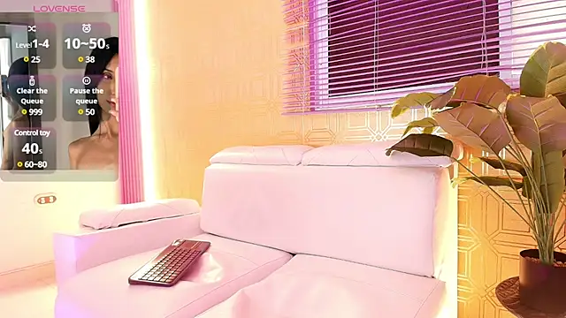 Snapshot of Bella19_ chatting on March 3, 2025, 7:39 pm Bella19 online show from March 3, 2025, 7:39 pm