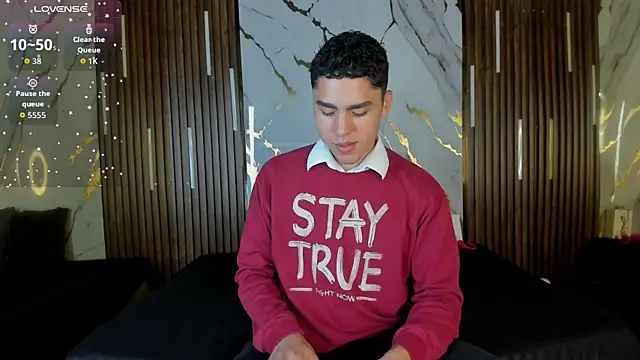 Snapshot of LiamNovak chatting on November 19, 2025, 12:05 pm LiamNovak online show from November 19, 2025, 12:05 pm