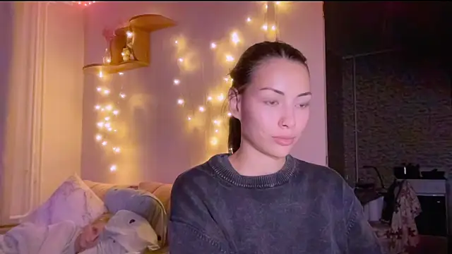 Snapshot of KatiKate chatting on September 23, 2025, 5:42 pm KatiKate online show from September 23, 2025, 5:42 pm