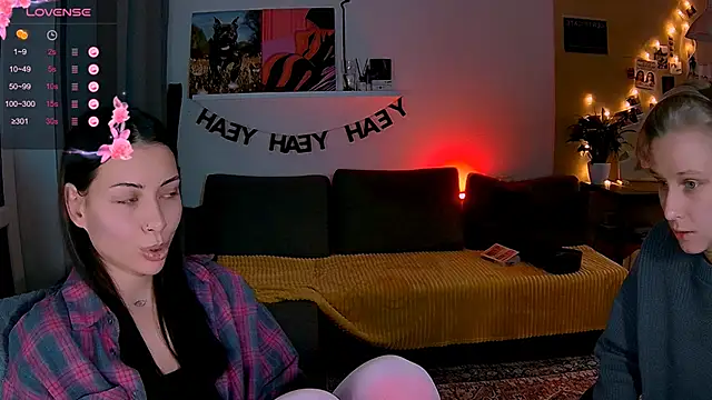 Snapshot of KatiKate chatting on November 16, 2025, 3:39 pm KatiKate online show from November 16, 2025, 3:39 pm