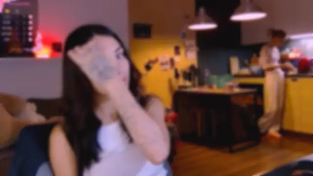 Snapshot of KatiKate chatting on October 11, 2025, 6:53 pm KatiKate online show from October 11, 2025, 6:53 pm