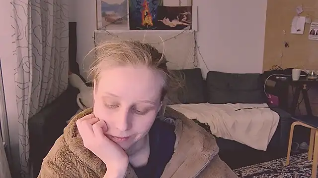 Snapshot of KatiKate chatting on February 21, 2025, 6:26 pm KatiKate online show from February 21, 2025, 6:26 pm