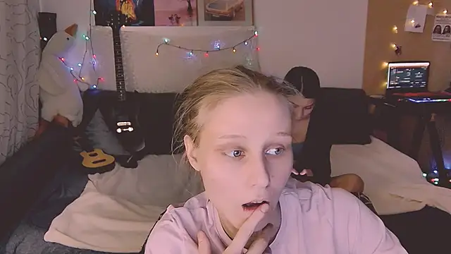 Snapshot of KatiKate chatting on February 25, 2025, 11:15 pm KatiKate online show from February 25, 2025, 11:15 pm