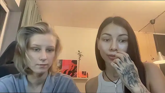 Snapshot of KatiKate chatting on October 31, 2025, 3:41 pm KatiKate online show from October 31, 2025, 3:41 pm