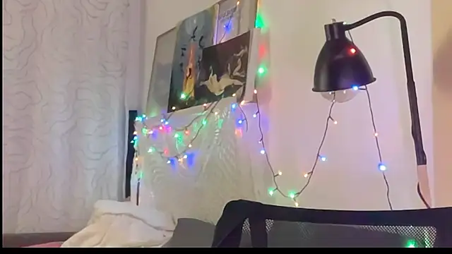 Snapshot of KatiKate chatting on February 12, 2025, 4:22 pm KatiKate online show from February 12, 2025, 4:22 pm