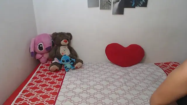 Pocahontas Princess  online show from April 8, 2026, 5:36 pm