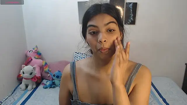 Snapshot of Pocahontas_Princess_ chatting on October 28, 2025, 2:05 pm Pocahontas Princess online show from October 28, 2025, 2:05 pm