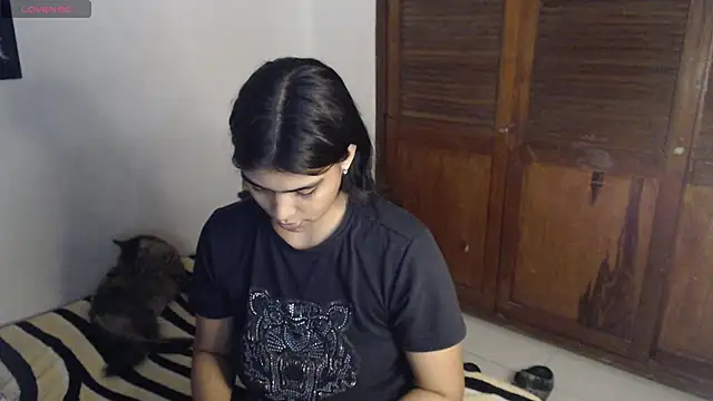 Pocahontas Princess  online show from December 15, 2025, 5:35 am