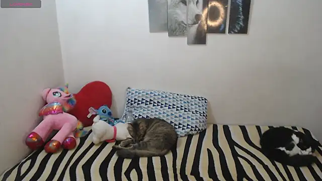 Snapshot of Pocahontas_Princess_ chatting on November 12, 2025, 3:05 pm Pocahontas Princess online show from November 12, 2025, 3:05 pm