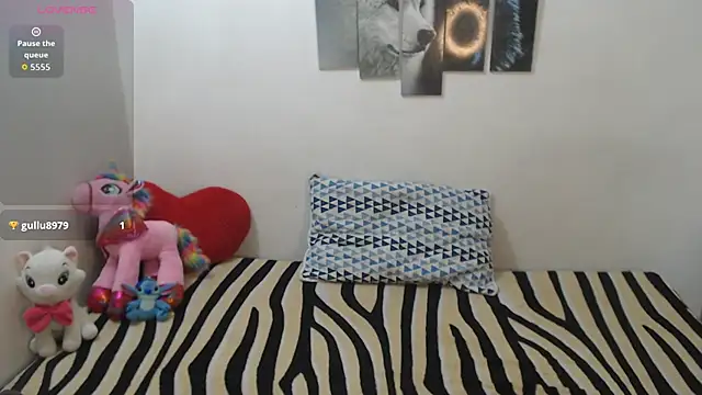 Snapshot of Pocahontas_Princess_ chatting on November 14, 2025, 1:48 pm Pocahontas Princess online show from November 14, 2025, 1:48 pm