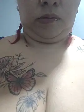 selena castillo online show from November 2, 2025, 1:38 pm