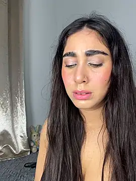 Meryem Queen online show from March 26, 2026, 3:27 am