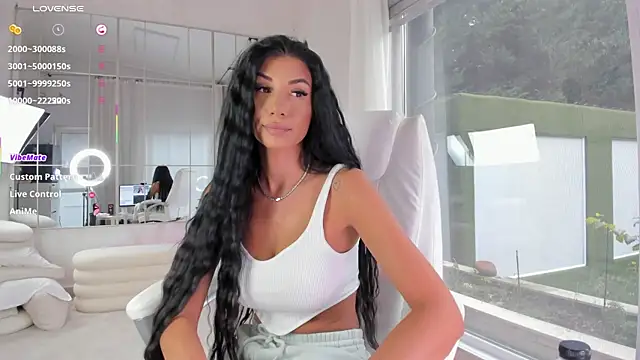 missdiamond  online show from November 26, 2025, 8:03 am