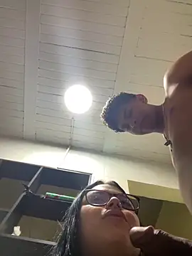 alissonfernandez  online show from September 18, 2025, 3:20 am