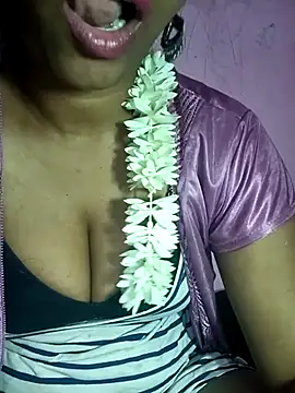 Villageammu18 online show from March 15, 2026, 9:38 am