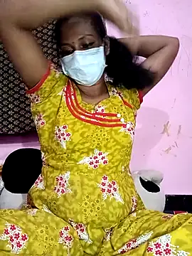 Snapshot of Villageammu18 chatting on February 16, 2026, 5:00 pm Villageammu18 online show from February 16, 2026, 5:00 pm