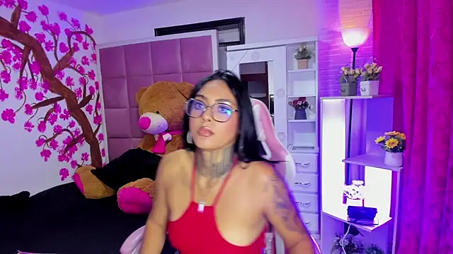 Snapshot of Lovely_celeste chatting on May 21, 2026, 2:14 pm Lovely celeste online show from May 21, 2026, 2:14 pm