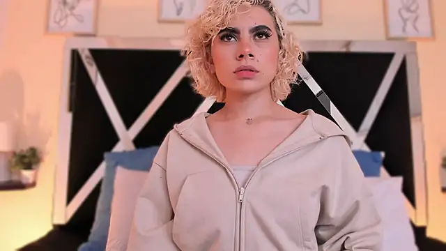 Snapshot of marian_pinzon chatting on September 21, 2025, 2:49 am marian pinzon online show from September 21, 2025, 2:49 am