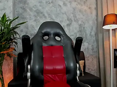 boyc022  online show from February 13, 2026, 12:32 am