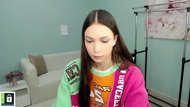 Snapshot of AmyJonas chatting on October 23, 2025, 5:39 am AmyJonas online show from October 23, 2025, 5:39 am