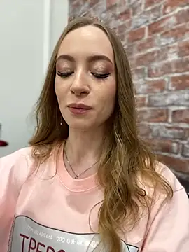 Snapshot of _AngelMoon_ chatting on November 13, 2025, 3:54 am AngelMoon online show from November 13, 2025, 3:54 am