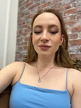  AngelMoon  online show from December 5, 2025, 4:11 am