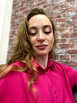 Snapshot of _AngelMoon_ chatting on October 28, 2025, 3:40 am AngelMoon online show from October 28, 2025, 3:40 am